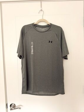NWT Under Armour Men’s Gray Performance T-Shirt
